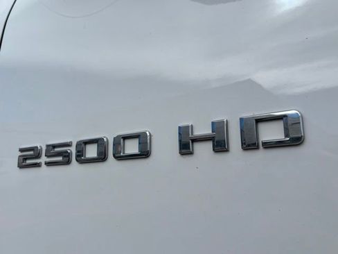 Used 2022 Chevrolet Silverado 2500 LTZ w/ Z71 Off-Road Package image 19