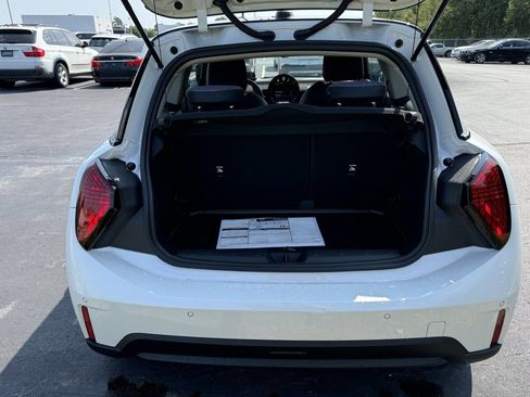 Certified 2025 MINI Cooper S image 10