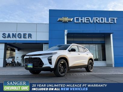 New 2026 Chevrolet Trax ACTIV w/ Sunroof Package