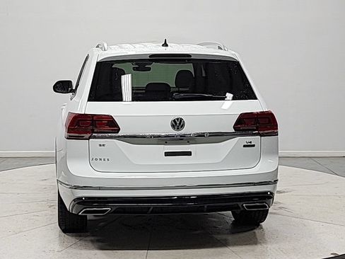 Used 2018 Volkswagen Atlas SE w/ R-Line Package AWD/4WD image 6