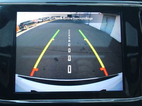 Used 2020 Jeep Grand Cherokee Overland image 13