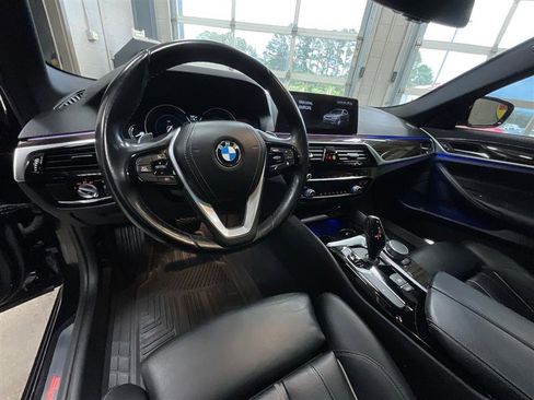 Used 2019 BMW 530i w/ Convenience Package RWD image 13