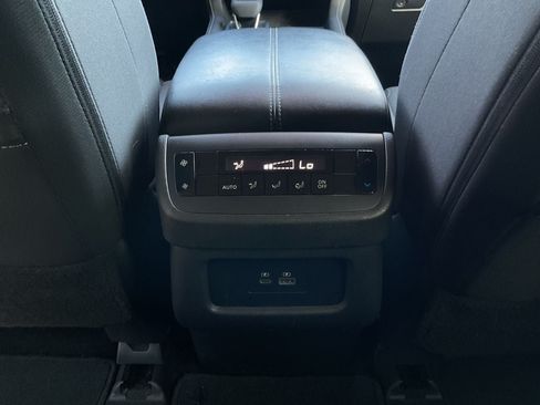 Used 2025 Nissan Pathfinder SV FWD image 11