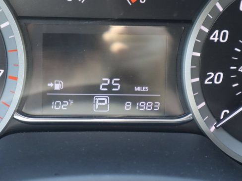 Used 2014 Nissan Sentra SL w/ Protection Package FWD image 9