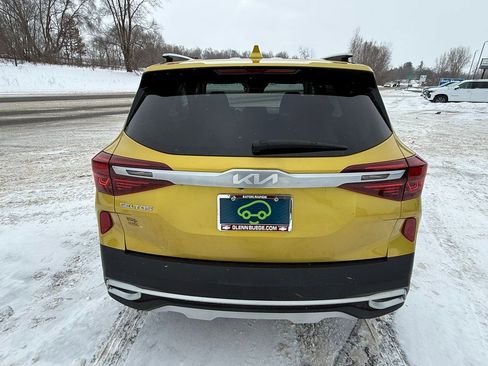 Used 2022 Kia Seltos SX w/ Sunroof Package image 5