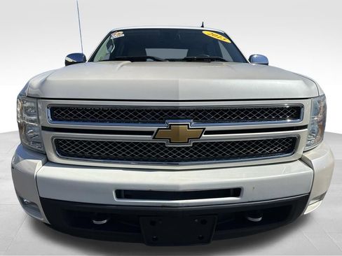 Used 2013 Chevrolet Silverado 1500 LTZ w/ LTZ White Diamond Edition image 10