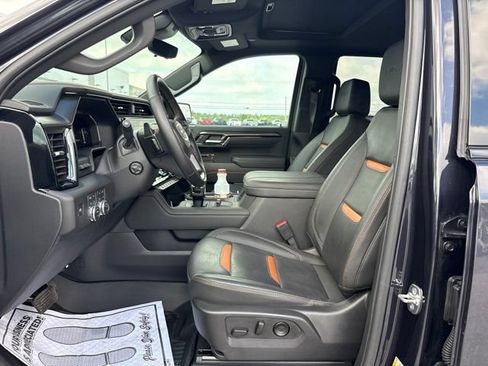 Used 2026 GMC Sierra 1500 AT4 w/ AT4 Premium Package AWD/4WD image 4