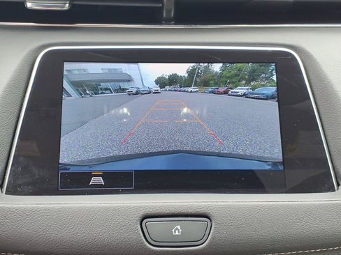 Used 2023 Cadillac XT4 Premium Luxury w/ Cold Weather Package FWD image 11