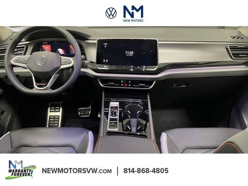 New 2026 Volkswagen Atlas Peak Edition image 8