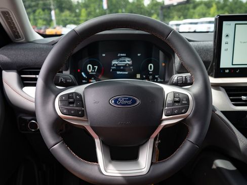 New 2026 Ford Explorer Active RWD image 29