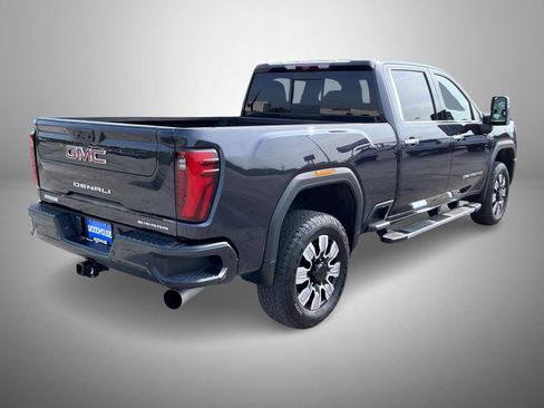 Certified 2024 GMC Sierra 2500 Denali w/ Denali Reserve Package AWD/4WD image 5