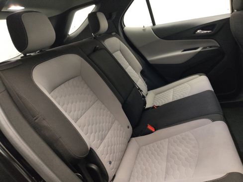 Used 2020 Chevrolet Equinox LS image 19