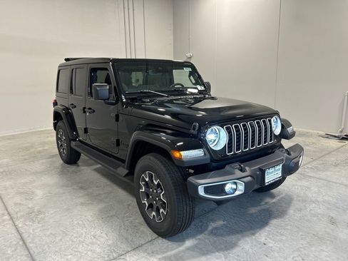 New 2025 Jeep Wrangler Sahara w/ Technology Group image 4