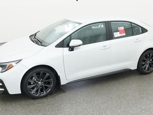 New 2026 Toyota Corolla SE FWD image 5