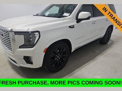 Used 2024 GMC Yukon Denali w/ Denali Reserve Package AWD/4WD image 1