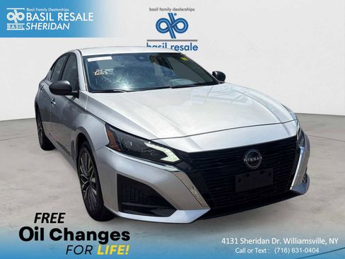 Used 2024 Nissan Altima 2.5 SV AWD/4WD image 1