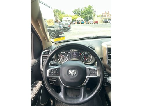 Used 2021 RAM 1500 Laramie RWD image 14