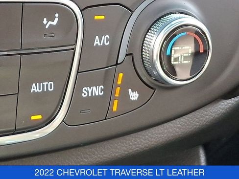 Used 2022 Chevrolet Traverse LT w/ LT Premium Package image 29