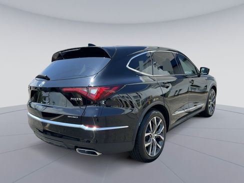 Used 2023 Acura MDX SH-AWD w/ Technology Package image 9