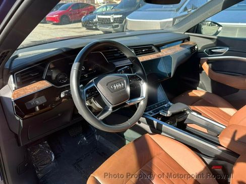 Used 2022 Audi e-tron Premium w/ Interior Protection Package image 13