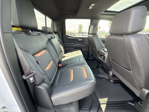 Certified 2024 GMC Sierra 1500 AT4 w/ Technology Package AWD/4WD image 27