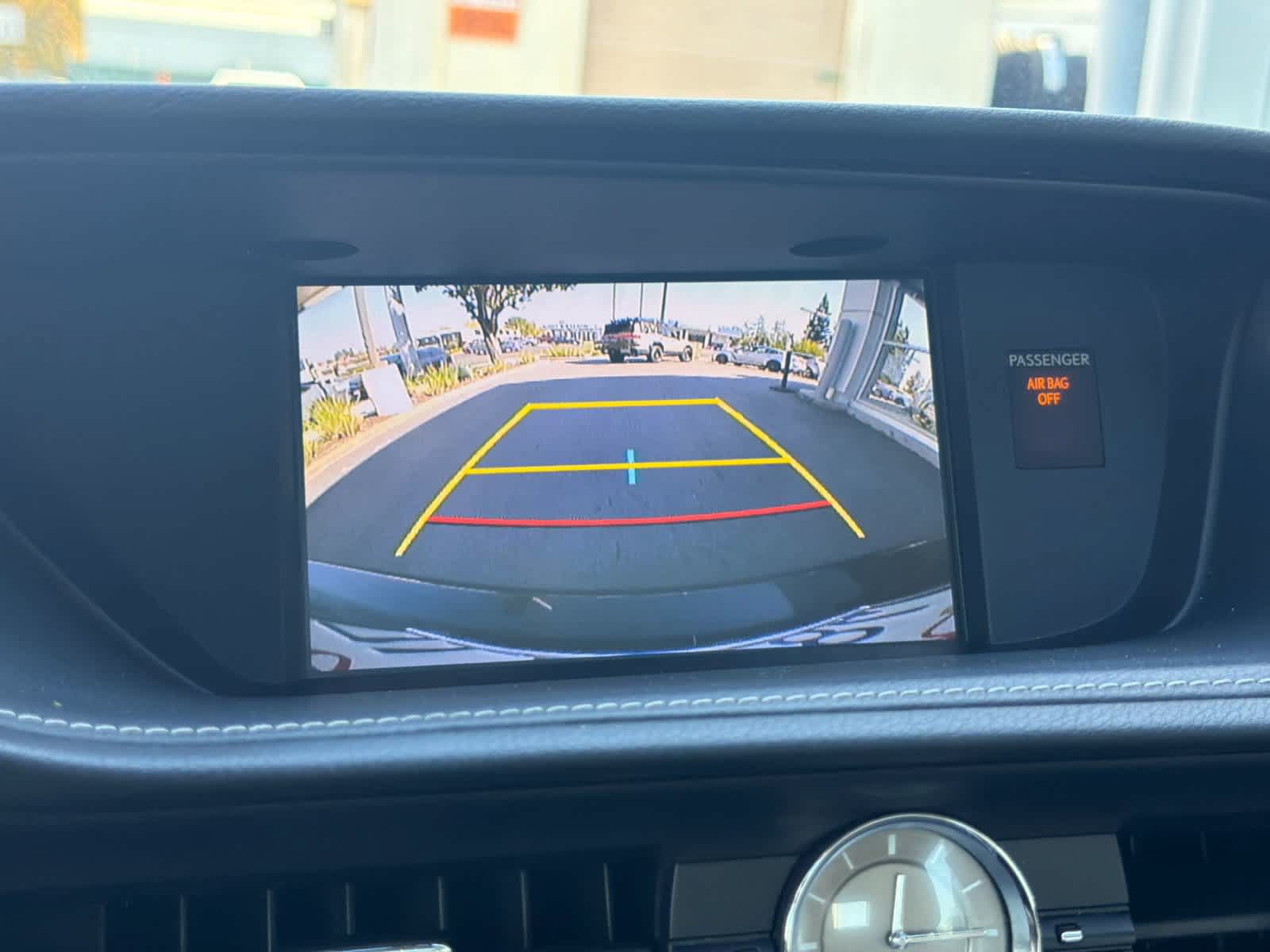 Used 2015 Lexus ES 350 w/ Luxury Package FWD image 19