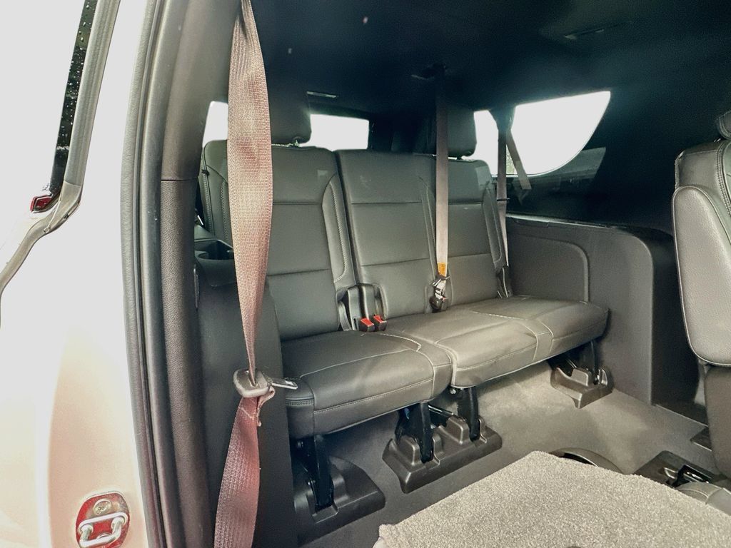 Used 2021 GMC Yukon XL Denali w/ Denali Premium Package RWD image 30