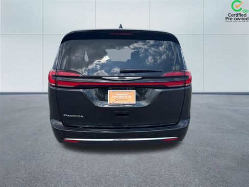 Certified 2023 Chrysler Pacifica Touring-L FWD image 5