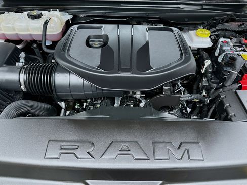 Used 2025 RAM 1500 Laramie w/ Night Edition AWD/4WD image 32