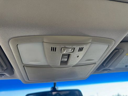 Used 2011 INFINITI G37 x Sedan w/ Premium Pkg image 22