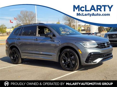 Used 2024 Volkswagen Tiguan SE R-Line image 1
