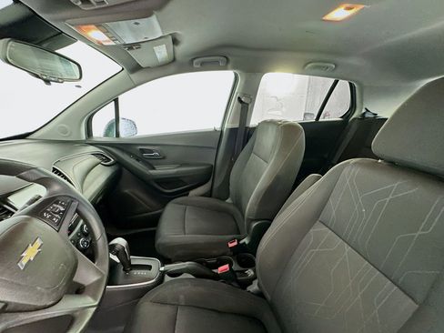 Used 2017 Chevrolet Trax LT FWD image 20