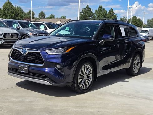 Used 2020 Toyota Highlander Platinum AWD/4WD image 42