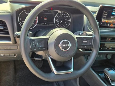 Used 2024 Nissan Rogue S FWD image 25