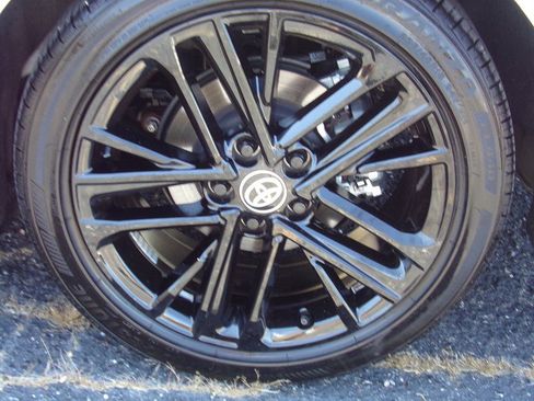 Used 2025 Toyota Camry SE FWD image 17