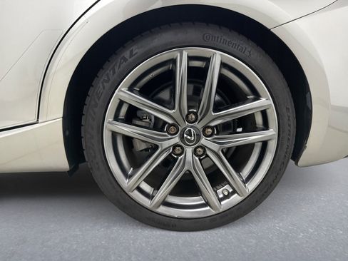 Used 2019 Lexus IS 300 F Sport w/ F Sport Package AWD/4WD image 21