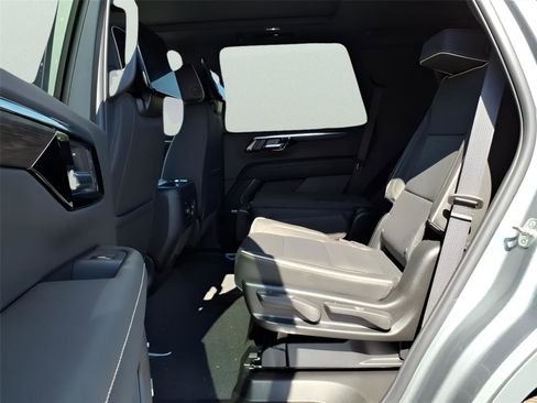 New 2026 Chevrolet Tahoe Premier image 11