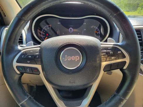 Used 2014 Jeep Grand Cherokee Limited AWD/4WD image 12