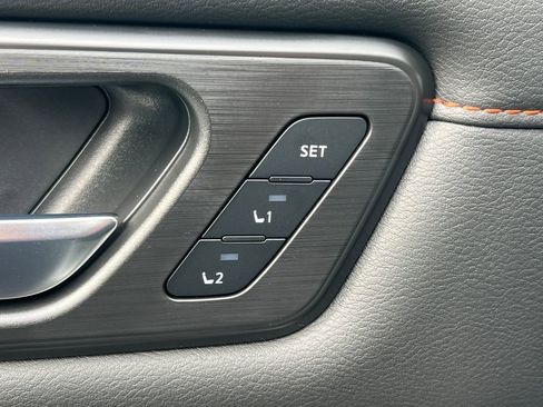 New 2026 Nissan Armada PRO-4X w/ Captain's Chari Seat Package AWD/4WD image 18
