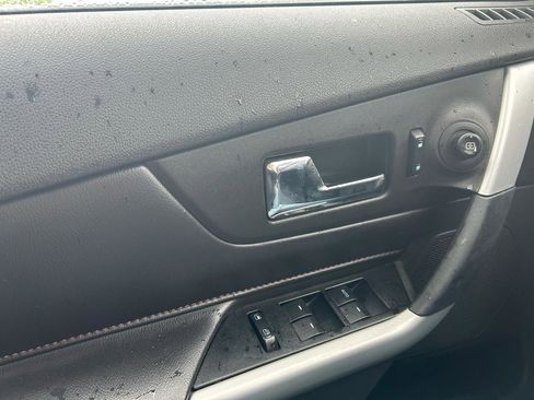 Used 2013 Ford Edge Limited image 32