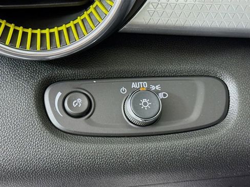 New 2026 Chevrolet Trax LT w/ Driver Confidence Package FWD image 10