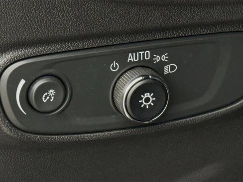 Certified 2024 Chevrolet Equinox LS image 19