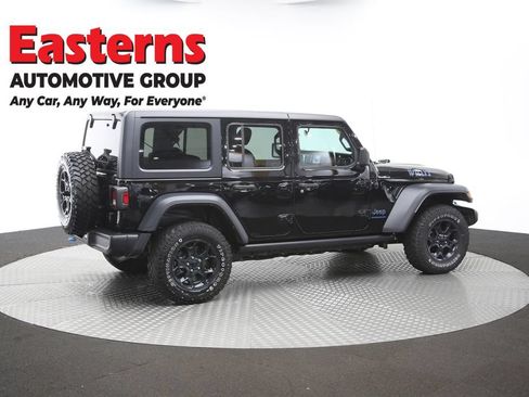 Used 2023 Jeep Wrangler Unlimited w/ Convenience Group AWD/4WD image 43