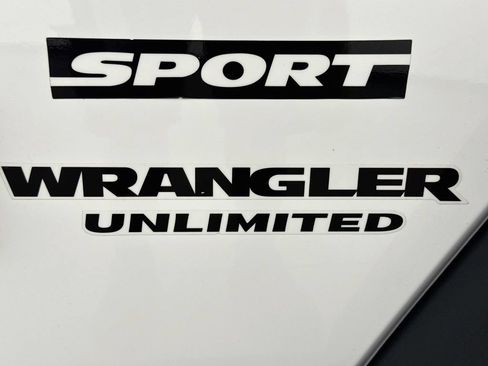 Used 2014 Jeep Wrangler Unlimited Sport AWD/4WD image 27