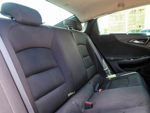 Used 2022 Chevrolet Malibu RS FWD image 7