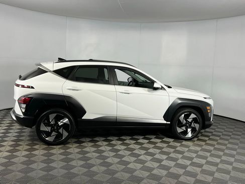 Used 2024 Hyundai Kona Limited image 5