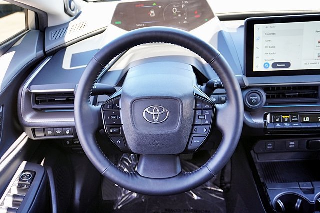 Used 2024 Toyota Prius Limited w/ Limited Premium Package FWD image 31