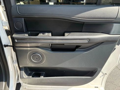 Used 2019 Ford Expedition Max XLT w/ Equipment Group 202A image 19
