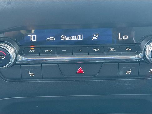 Used 2025 MAZDA MAZDA3 s image 17