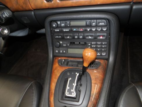 Used 2001 Jaguar XK8 Convertible RWD image 55